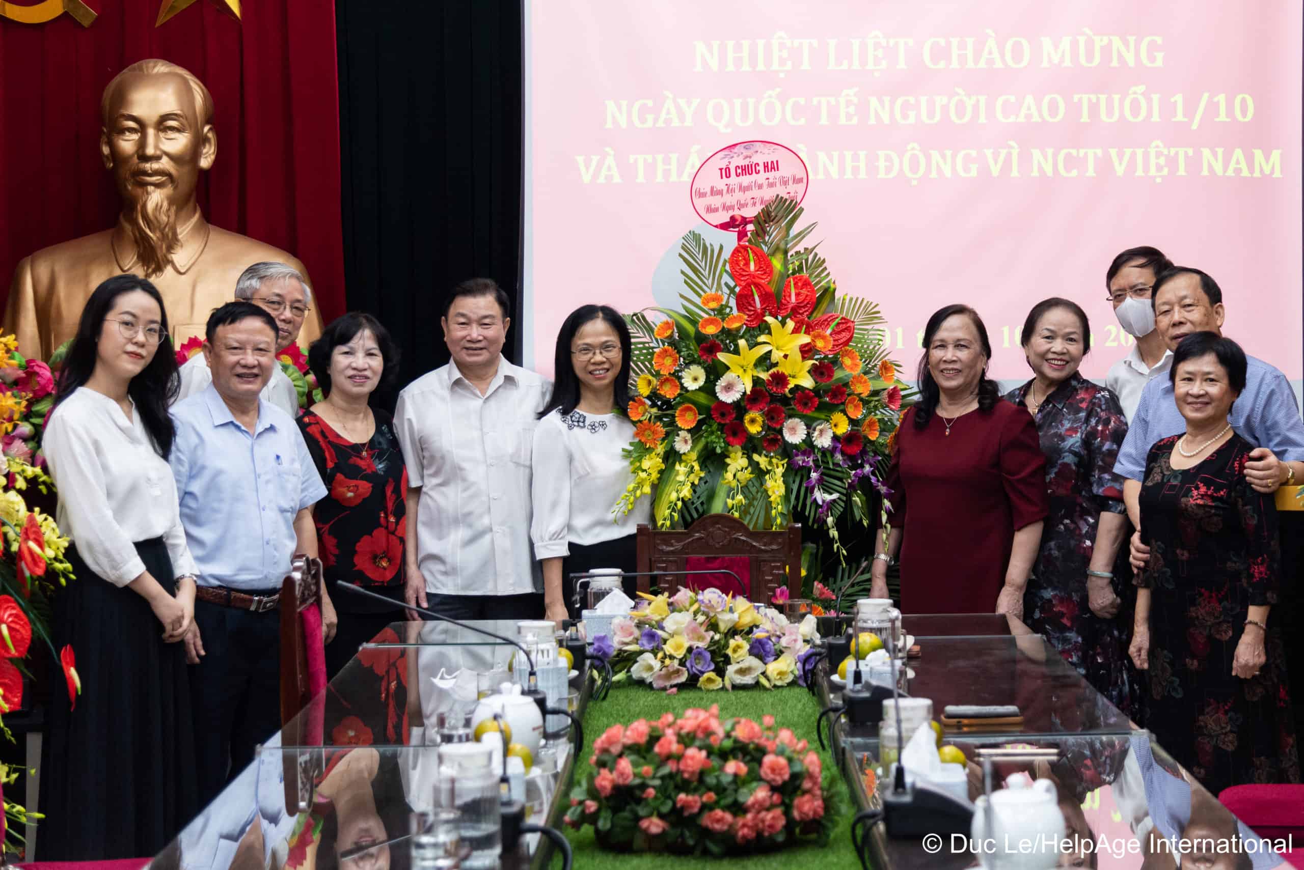 Kỷ niệm Ngày Quốc tế Người cao tuổi và Tháng Hành động vì Người cao tuổi Việt Nam