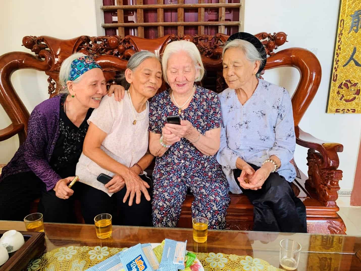 Nếu được tạo điều kiện, gười cao tuổi hoàn toàn có thể ứng dụng công nghệ thông tin vào đời sống