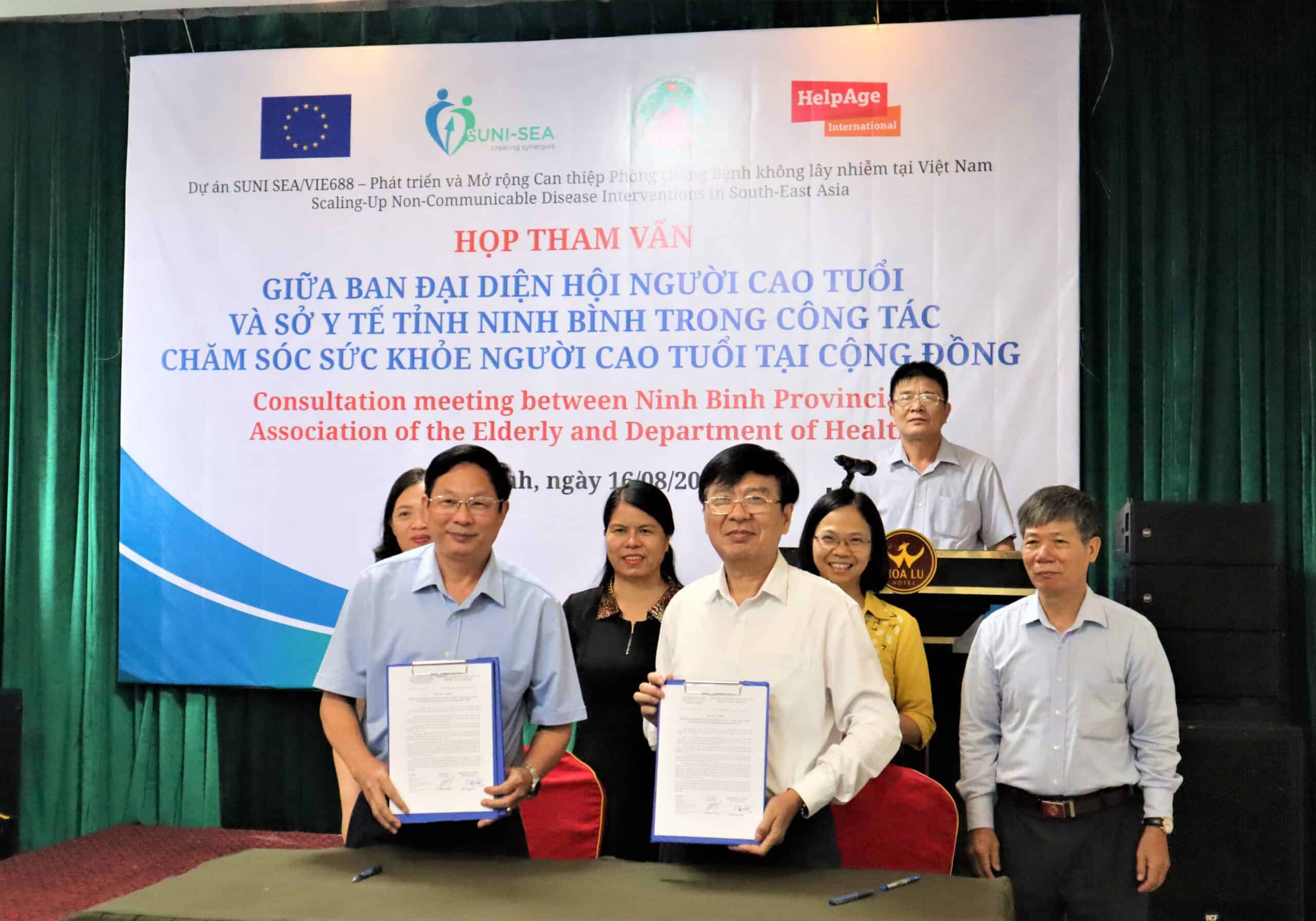 Họp tham vấn giữa Ban Đại diện Hội Người cao tuổi và Sở Y tế tỉnh Ninh Bình về chăm sóc sức khỏe cho người cao tuổi tại cộng đồng