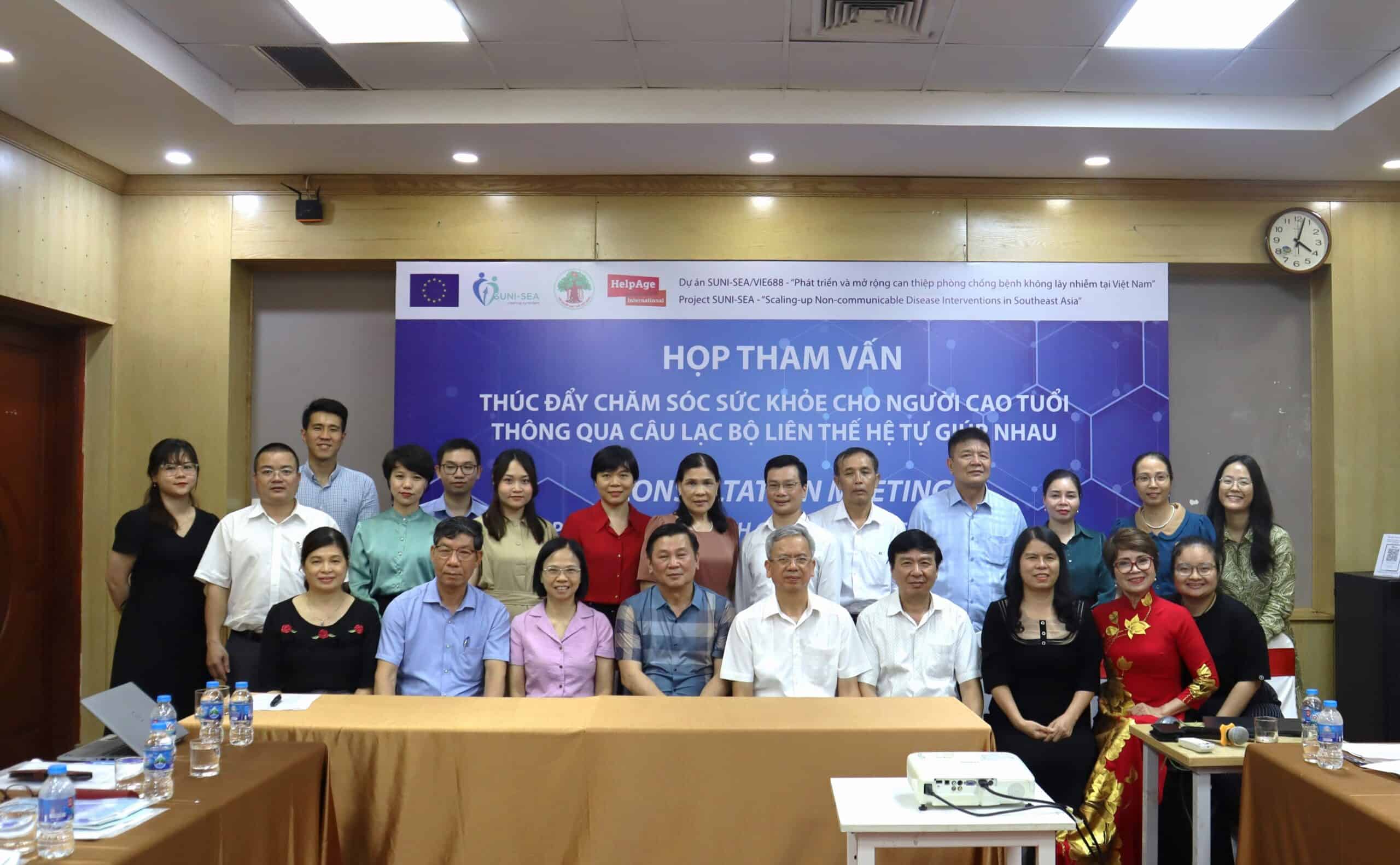 Thúc đẩy chăm sóc sức khỏe cho người cao tuổi thông qua Câu lạc bộ Liên thế hệ tự giúp nhau