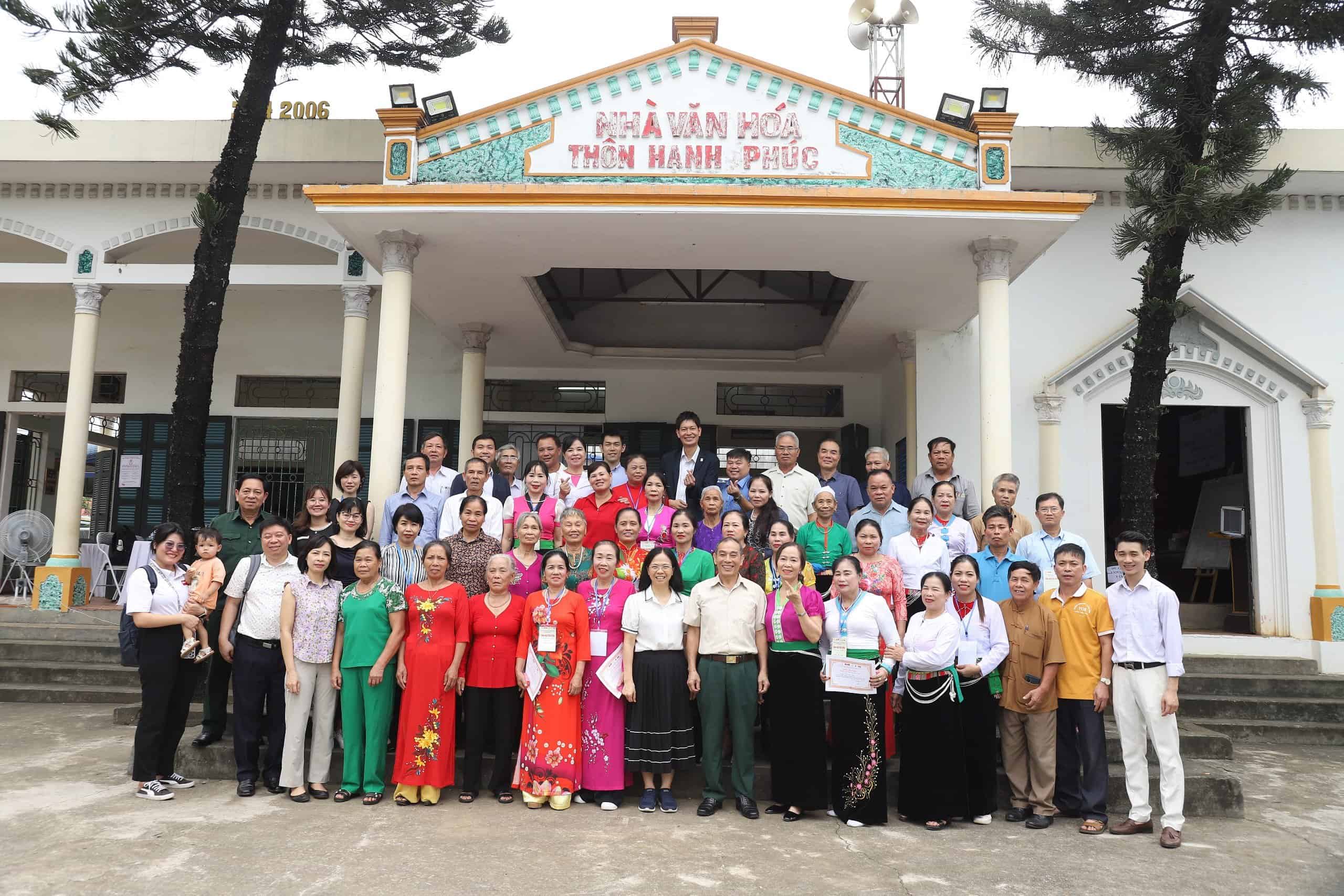 Đoàn công tác Nhà tài trợ Dự án VIE071 đến thăm và làm việc tại tỉnh Hòa Bình